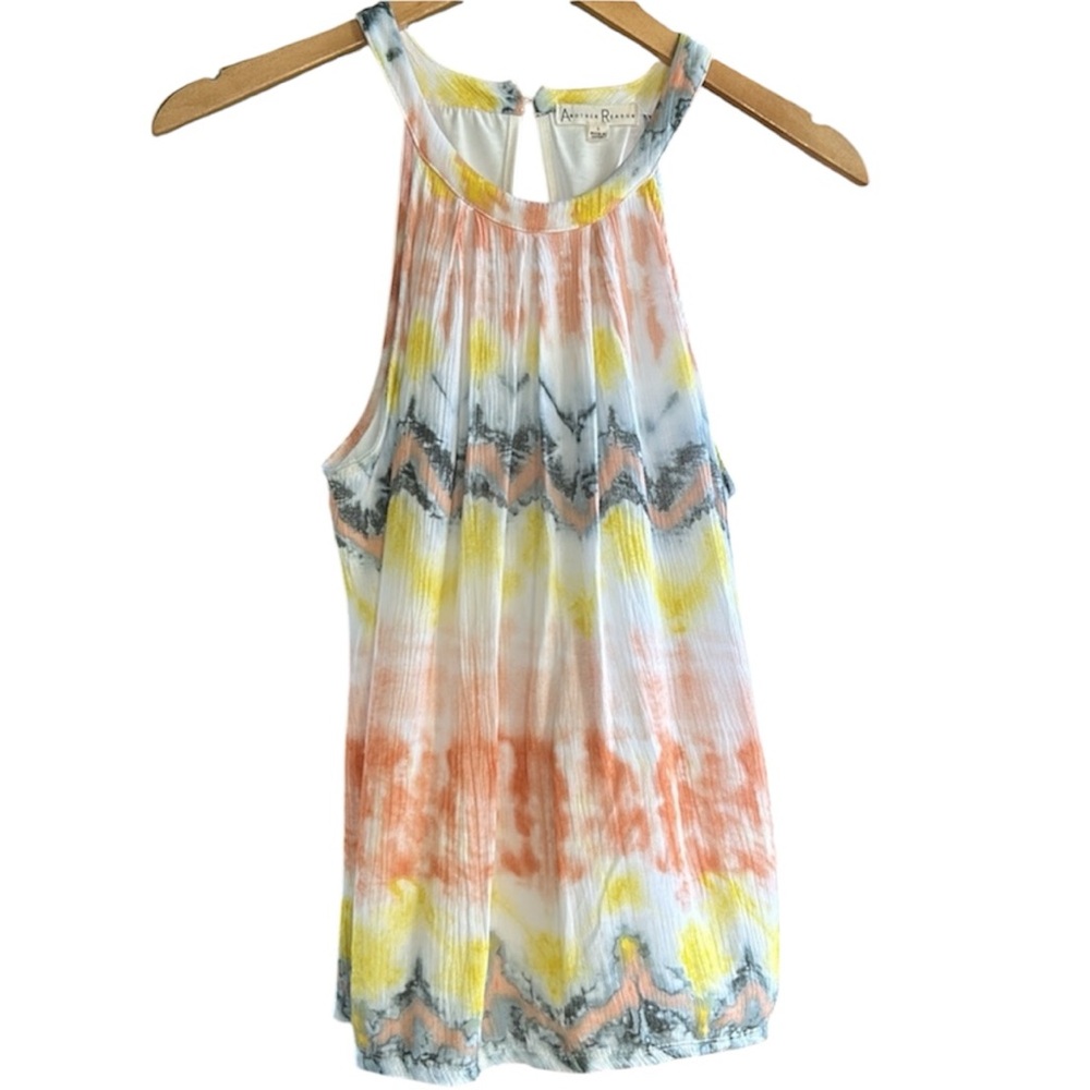 Tie Dye Sleeveless Flowy Top, White Back w/ pearl button at neckline, Sz Large
